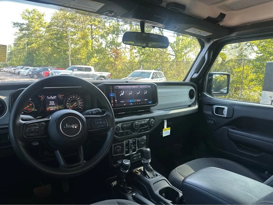 2024 Jeep JT Gladiator - Image 9 of 11