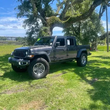 2024 Jeep Gladiator Sport