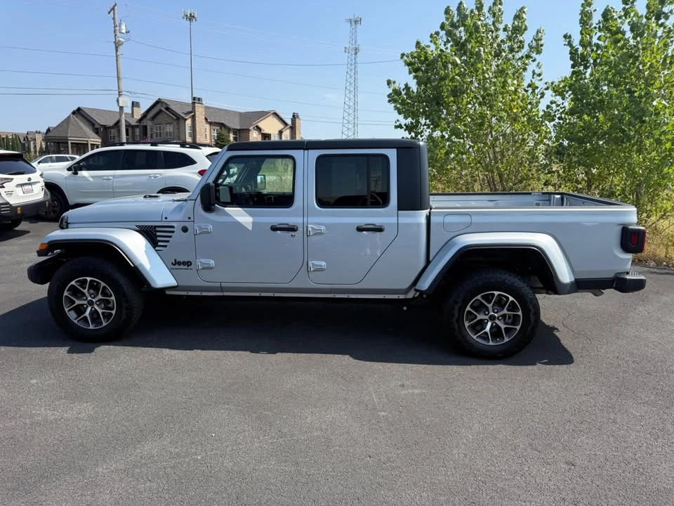 2024 Jeep JT Gladiator - Image 2 of 9