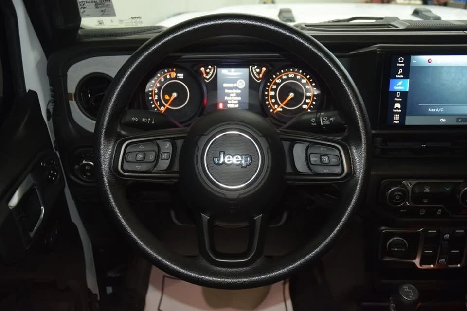 2024 Jeep JT Gladiator - Image 15 of 19