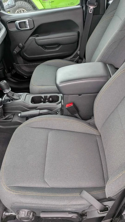 2024 Jeep JT Gladiator - Image 9 of 10