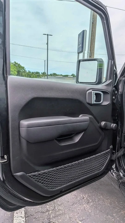 2024 Jeep JT Gladiator - Image 8 of 10
