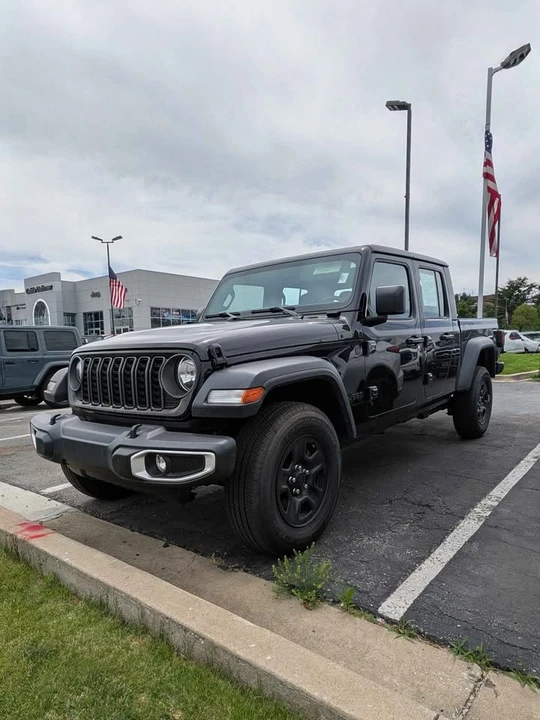 2024 Jeep JT Gladiator - Image 2 of 10