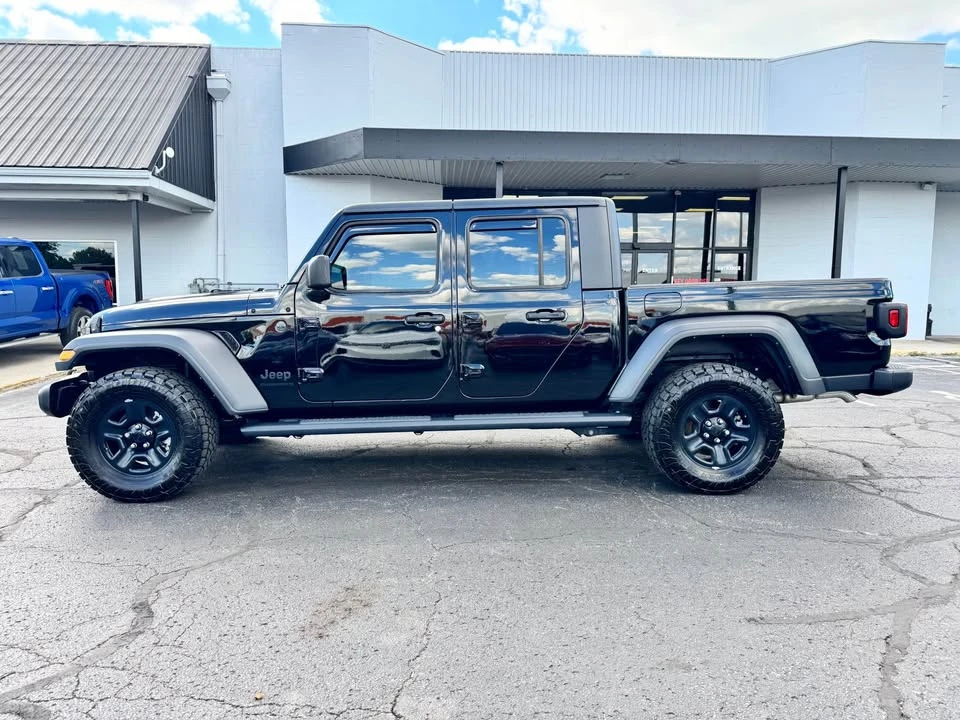 2024 Jeep JT Gladiator - Image 2 of 20
