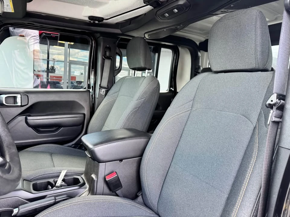 2024 Jeep JT Gladiator - Image 13 of 20