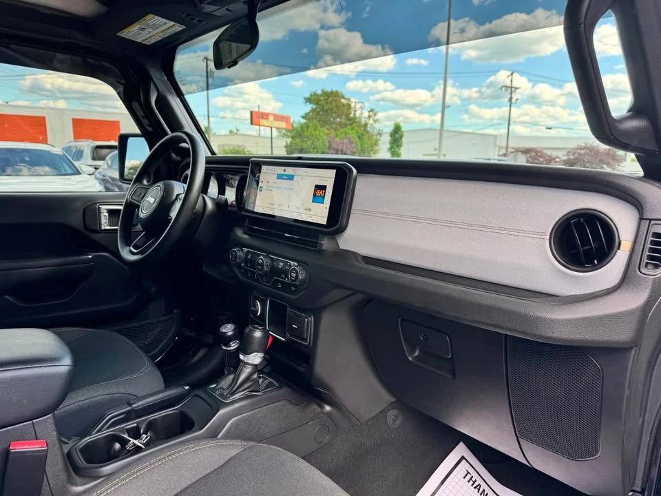 2024 Jeep JT Gladiator - Image 19 of 20