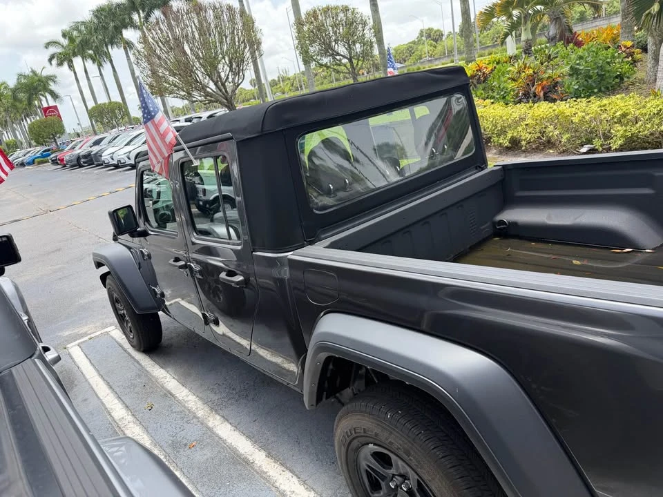 2024 Jeep JT Gladiator - Image 3 of 4