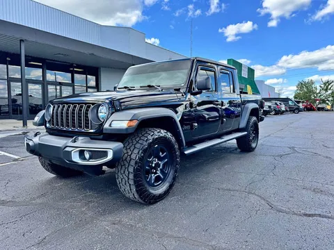 2024 Jeep Gladiator Sport Pickup 4D 5 ft