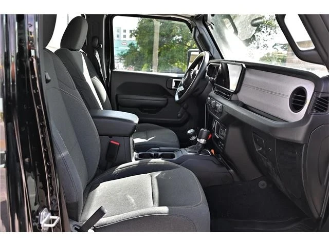 2024 Jeep JT Gladiator - Image 11 of 16