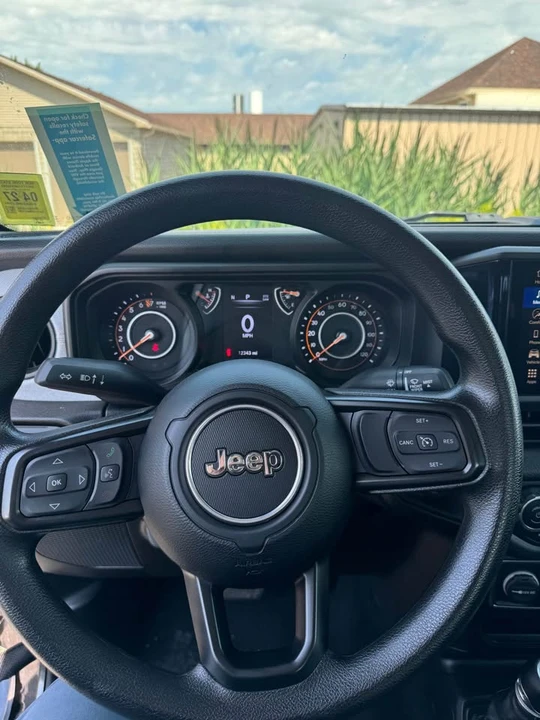 2024 Jeep JT Gladiator - Image 3 of 11