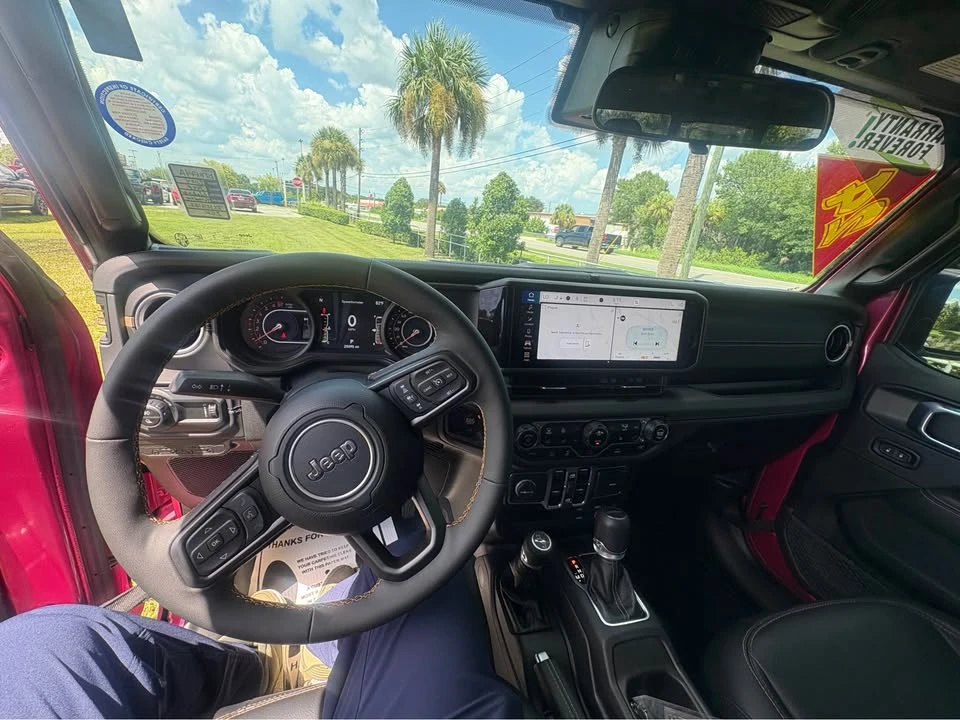 2024 Jeep JT Gladiator - Image 9 of 10
