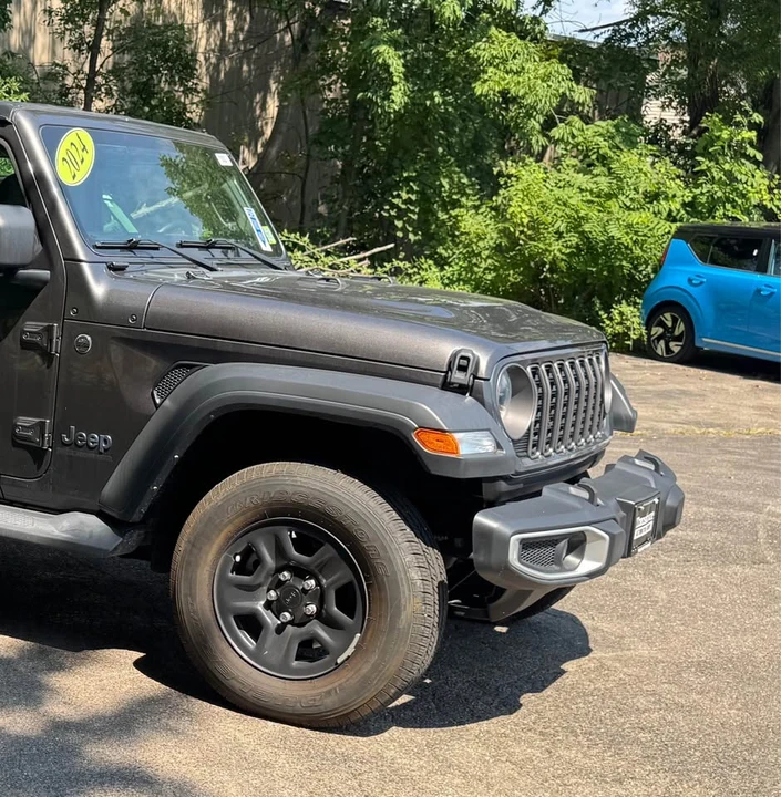 2024 Jeep JT Gladiator - Image 11 of 11