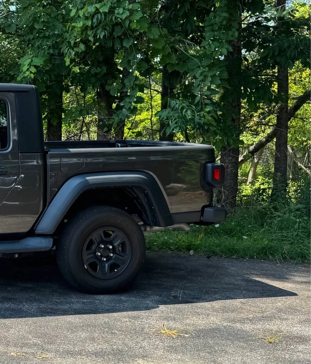 2024 Jeep JT Gladiator - Image 2 of 11