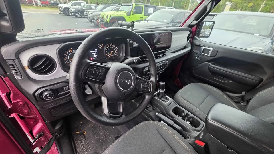 2024 Jeep JT Gladiator - Image 5 of 7
