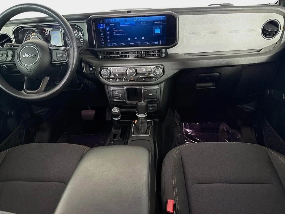 2024 Jeep JT Gladiator - Image 13 of 16