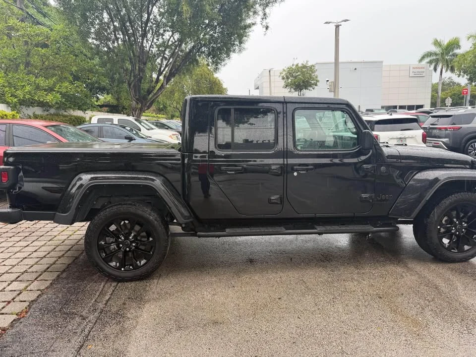 2024 Jeep JT Gladiator - Image 7 of 14