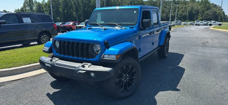 2024 Jeep JT Gladiator - Image 6 of 12