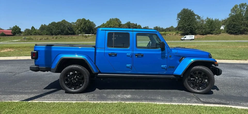 2024 Jeep JT Gladiator - Image 2 of 12
