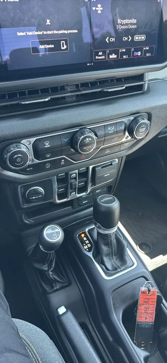 2024 Jeep JT Gladiator - Image 11 of 12
