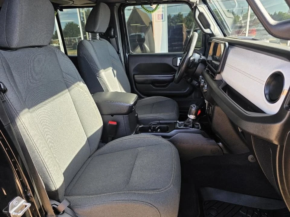 2024 Jeep JT Gladiator - Image 16 of 20