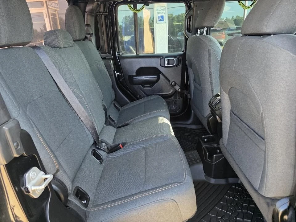 2024 Jeep JT Gladiator - Image 18 of 20