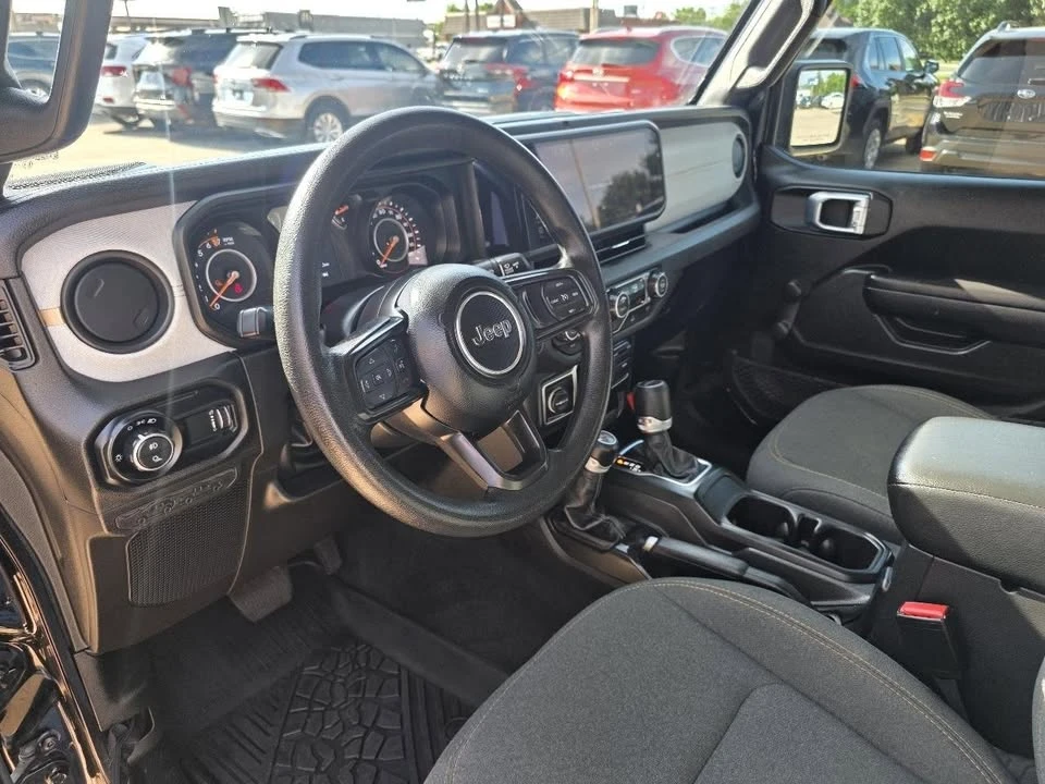 2024 Jeep JT Gladiator - Image 10 of 20