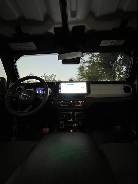 2024 Jeep JT Gladiator - Image 11 of 13