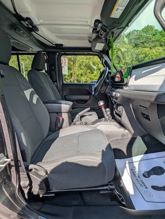 2024 Jeep JT Gladiator - Image 12 of 18