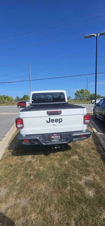 2024 Jeep JT Gladiator - Image 2 of 2