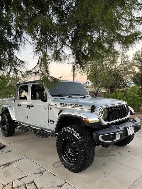 2024 Jeep JT Gladiator - Image 2 of 13
