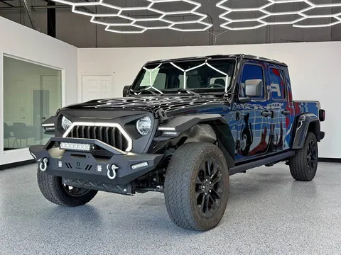2024 Jeep Gladiator Sport Pickup 4D 5 ft