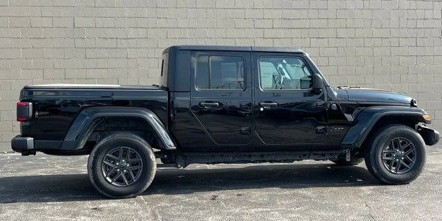 2024 Jeep JT Gladiator - Image 11 of 20