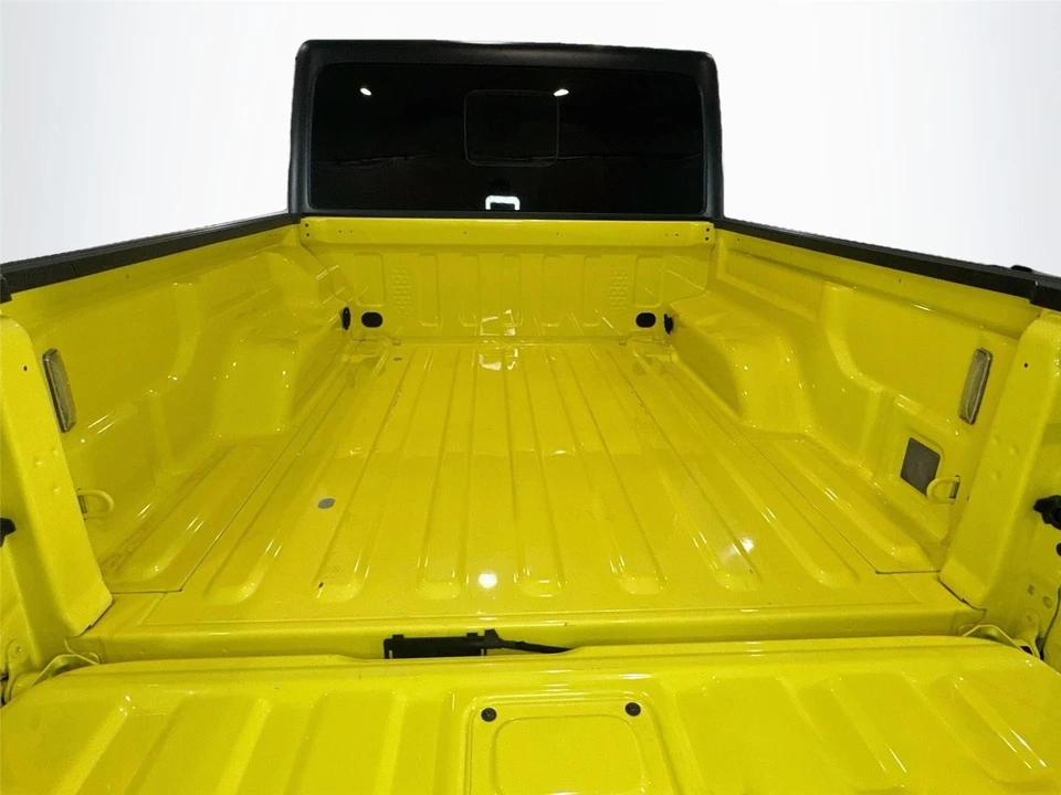 2024 Jeep JT Gladiator - Image 17 of 31