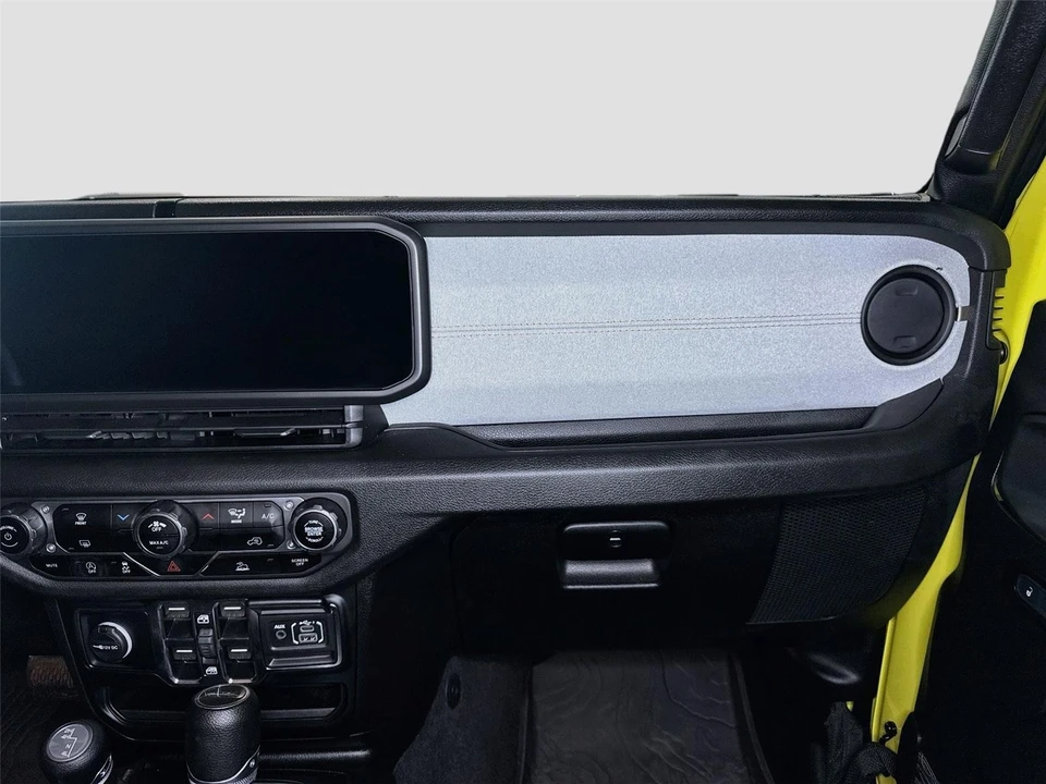 2024 Jeep JT Gladiator - Image 22 of 31