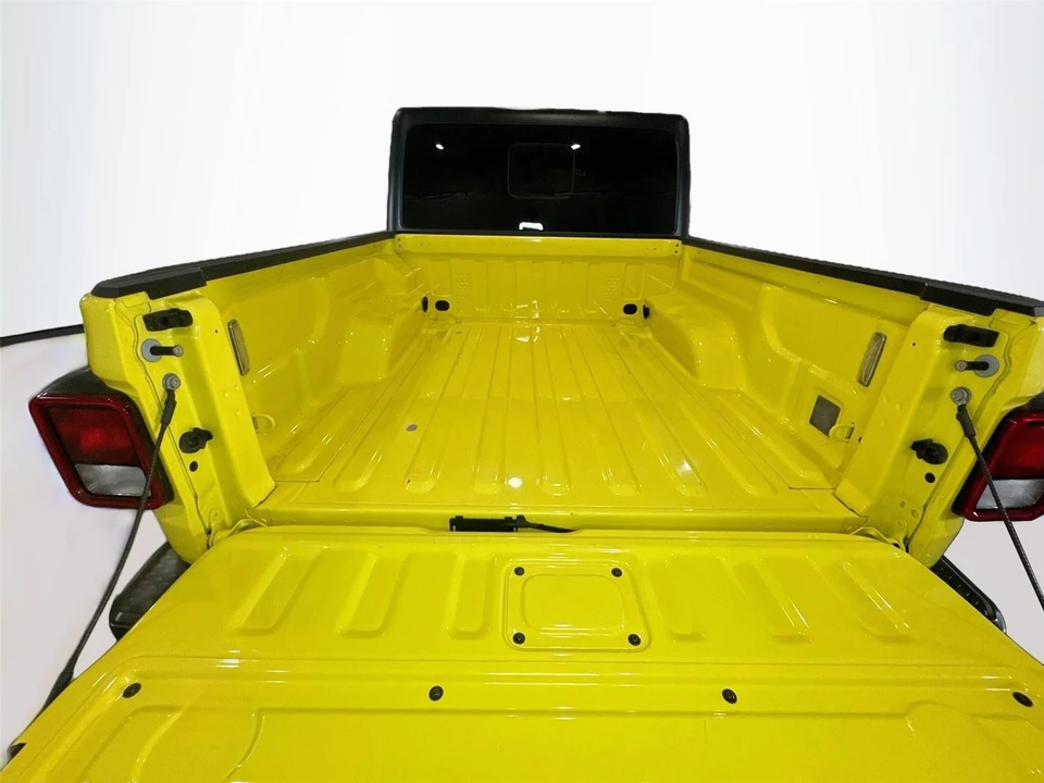 2024 Jeep JT Gladiator - Image 19 of 31