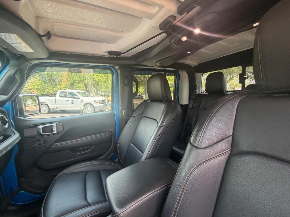 2024 Jeep JT Gladiator - Image 9 of 31