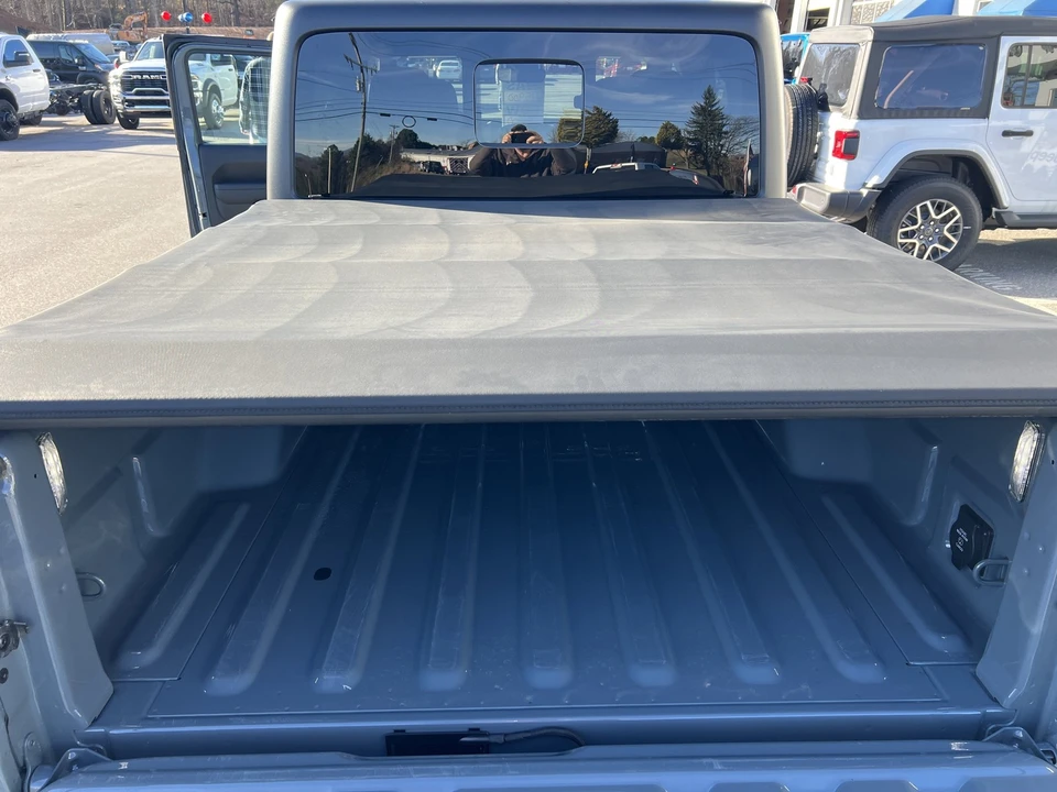 2024 Jeep JT Gladiator - Image 8 of 12