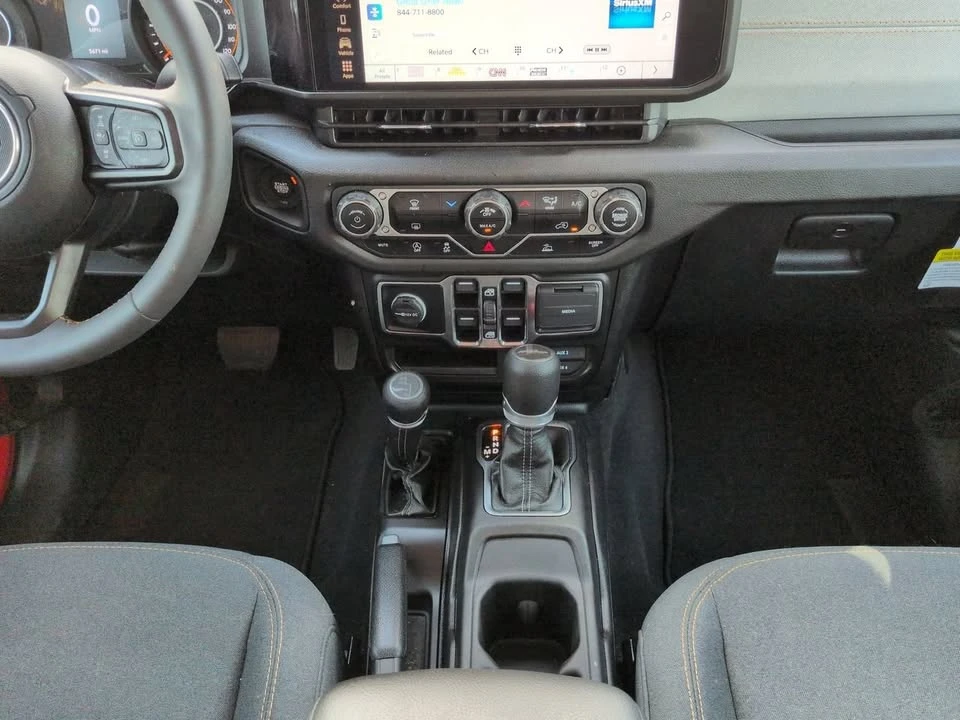 2024 Jeep JT Gladiator - Image 14 of 20