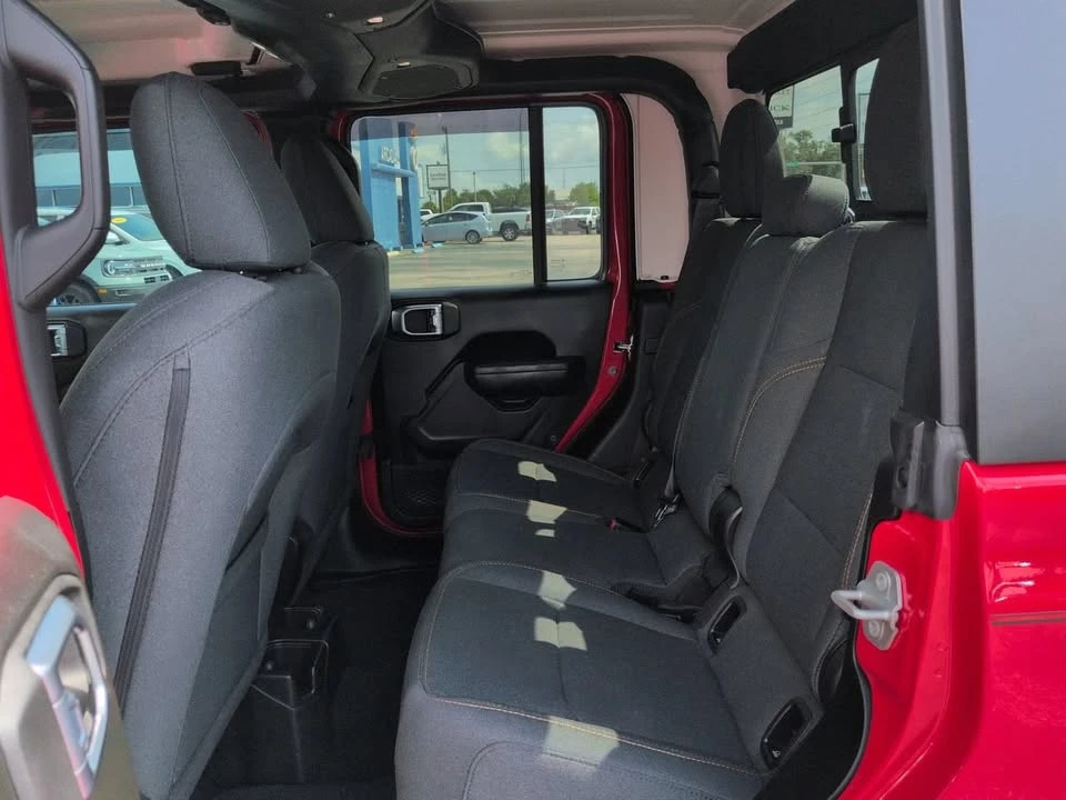 2024 Jeep JT Gladiator - Image 6 of 13