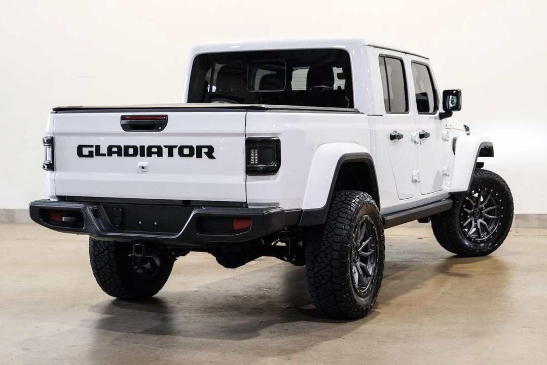 2024 Jeep JT Gladiator - Image 8 of 12