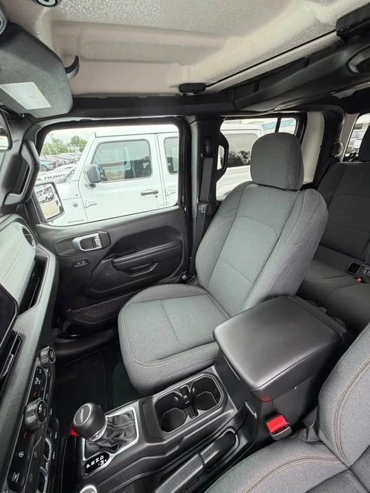 2024 Jeep JT Gladiator - Image 12 of 14