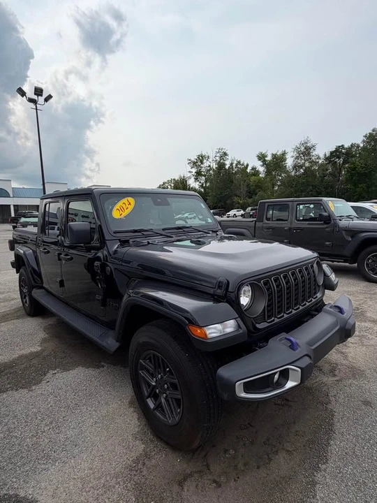 2024 Jeep JT Gladiator - Image 3 of 14