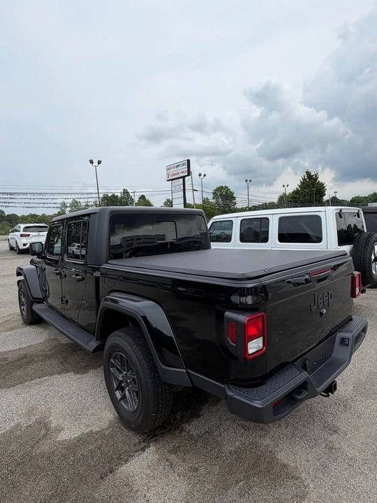 2024 Jeep JT Gladiator - Image 5 of 14