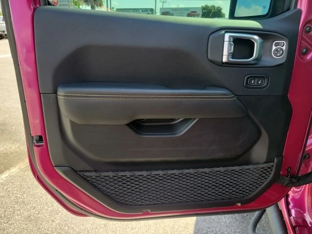 2024 Jeep JT Gladiator - Image 17 of 20