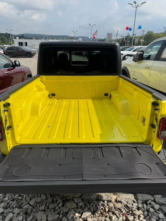 2024 Jeep JT Gladiator - Image 6 of 13