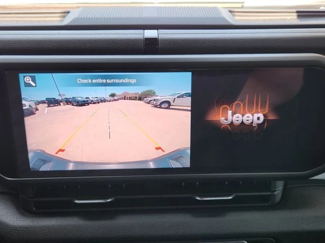2024 Jeep JT Gladiator - Image 18 of 19