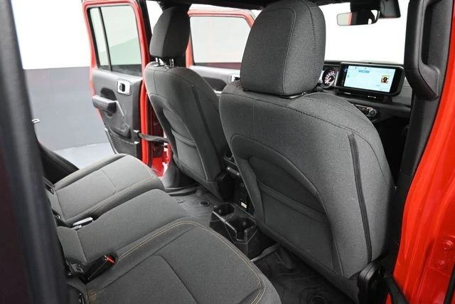 2024 Jeep JT Gladiator - Image 19 of 20