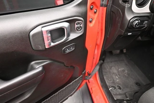 2024 Jeep JT Gladiator - Image 14 of 20