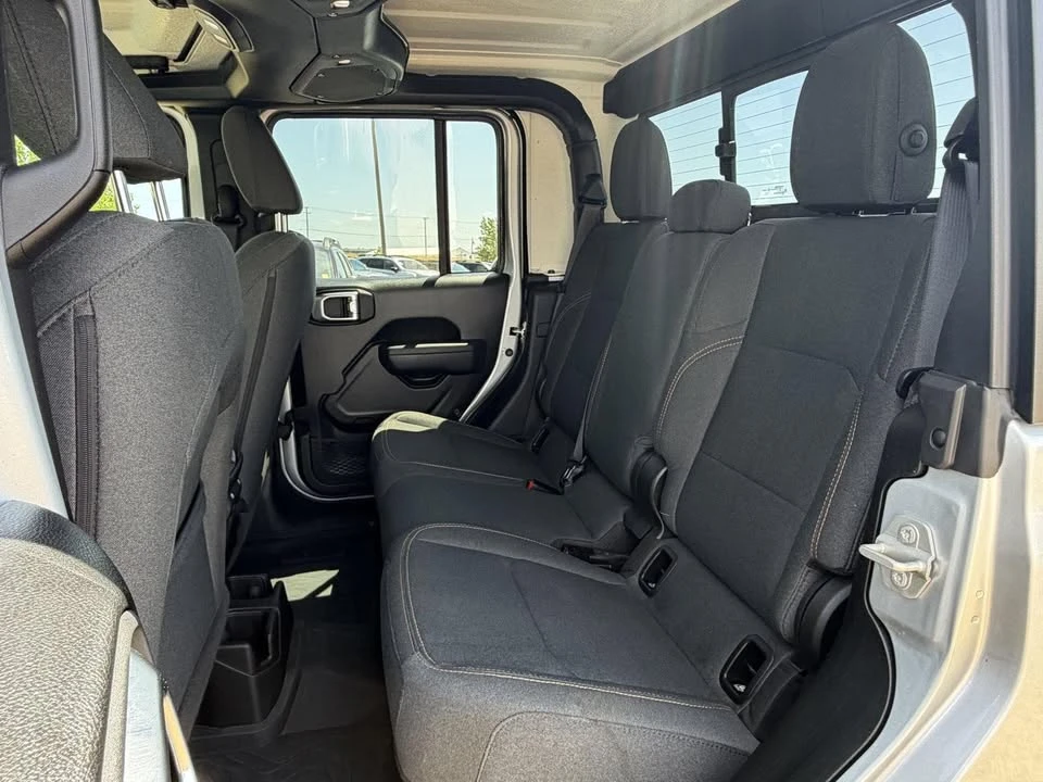 2024 Jeep JT Gladiator - Image 13 of 16