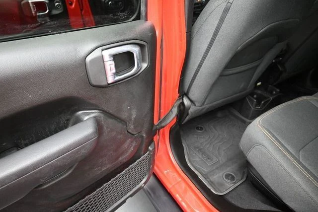 2024 Jeep JT Gladiator - Image 17 of 20